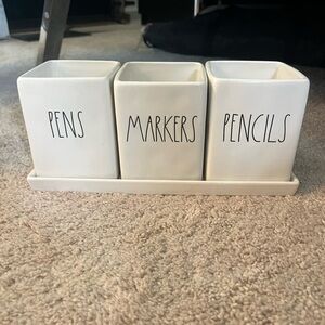 Rae Dunn pencil holder